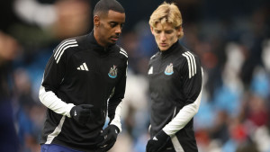 Uzbudljiva noć na Ostrvu: Oglasio se Isak, stigao ekspresan odgovor Newcastlea