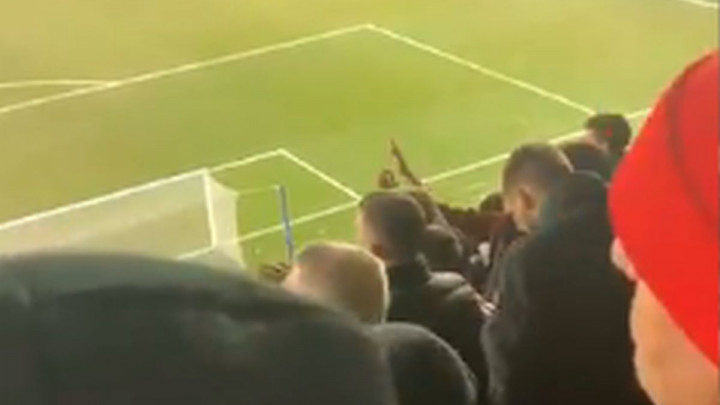 Navijači Sheffield Uniteda posvetili pjesmu Bešiću: "On dolazi iz Bosne, ubiće vas..."