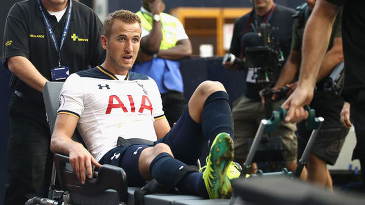 Tuga u Tottenhamu, Kane pauzira duži period