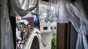Ovo su najbolji trenuci Red Bull Cliff Divinga u Mostaru