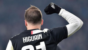 Higuain ponovo u centru pažnje američkih medija: Šta se dešava sa sjajnim napadačem?