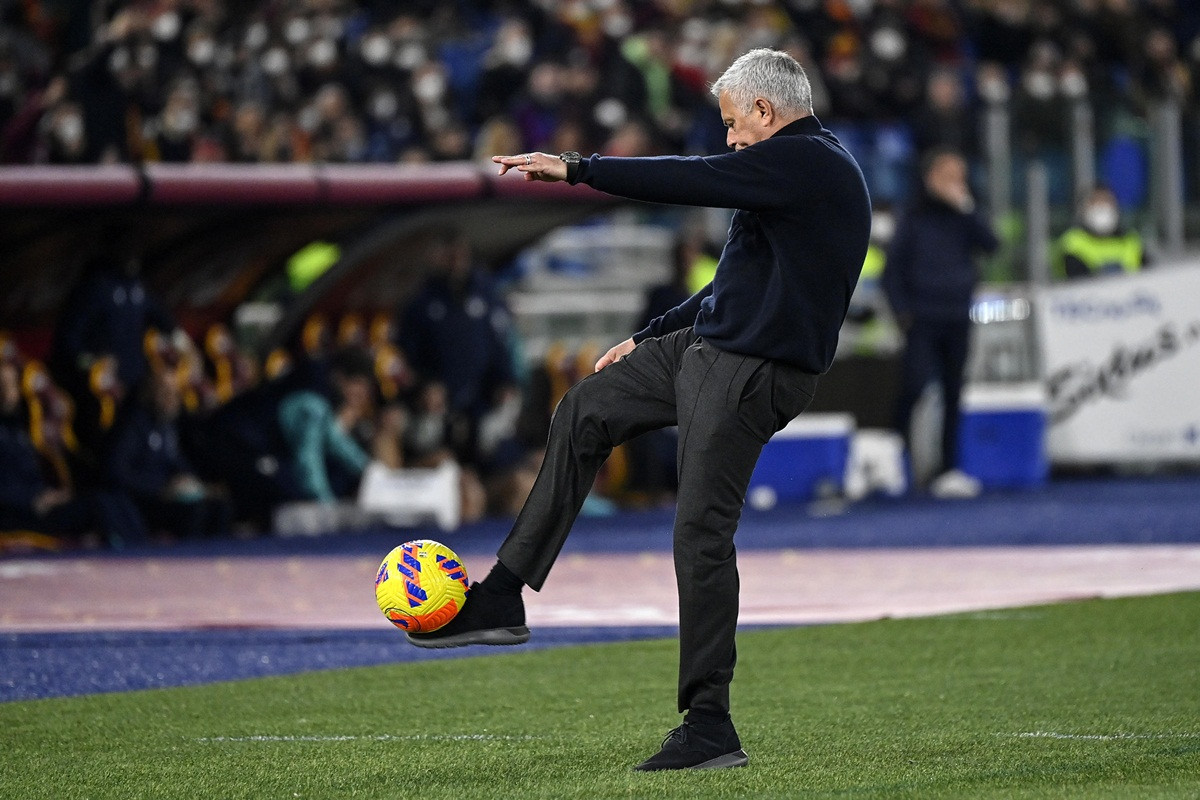 Mourinho uzeo Juventus u usta, pa dobio žestoku kaznu Mourinho uzeo Juventus u usta, pa dobio žestoku kaznu