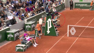 Rublev pomahnitao i napravio glupost na Roland Garrosu, a onda ga je publika naučila pameti 