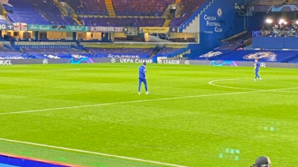 Interesantna scena nakon utakmice na Stamford Bridgeu: Izašao je sam na teren i samo je zaurlao