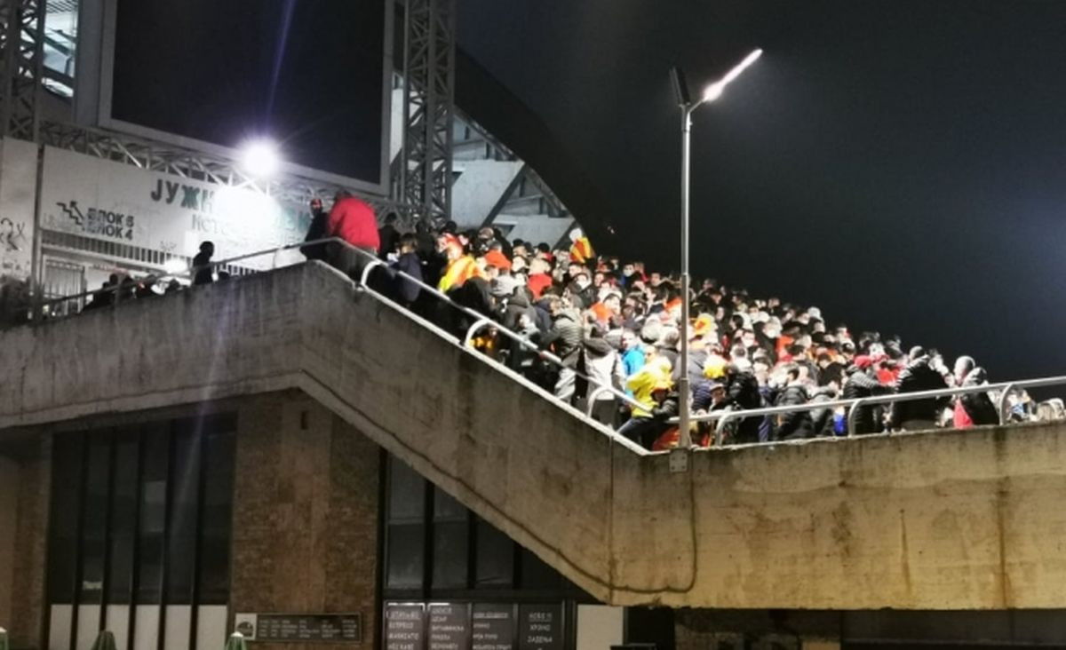Dok se Makedonci bore za baraž na ulazu na stadion se odvija prava drama 