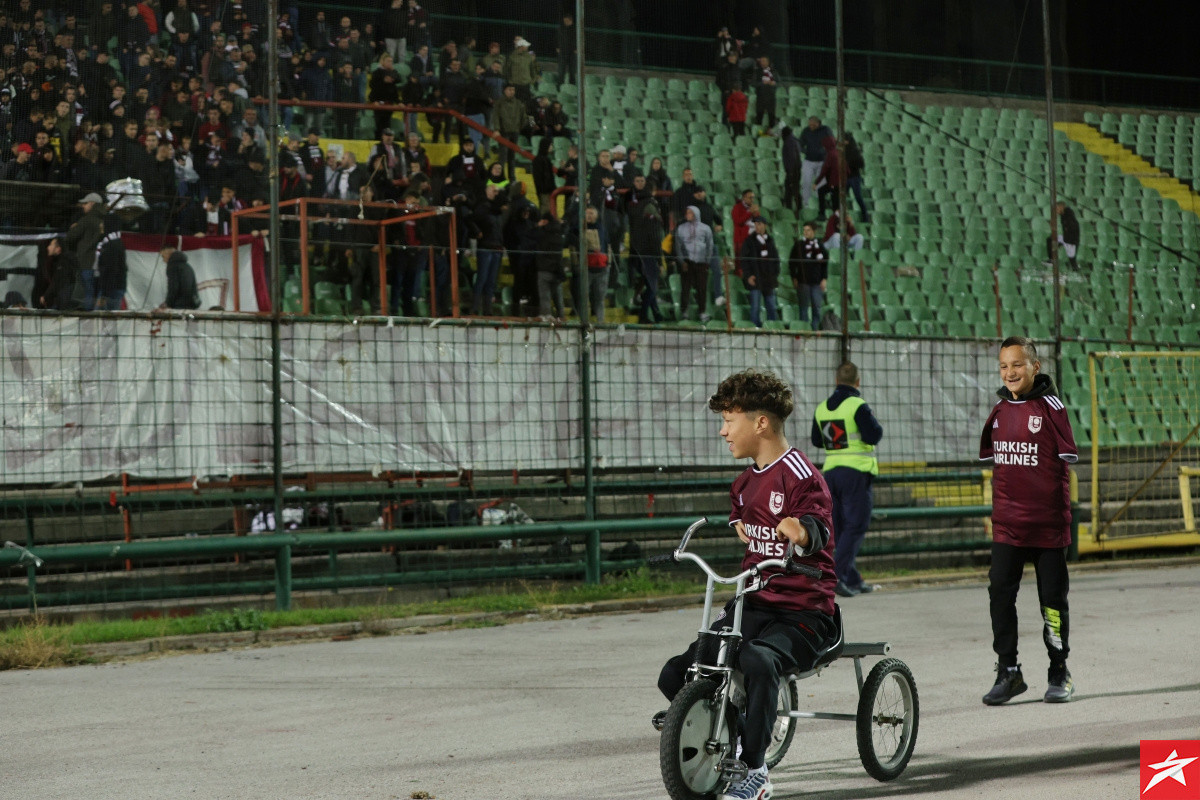 Ismail Barlov dobitnik Šestoaprilske nagrade Grada Sarajeva Ismail Barlov dobitnik Šestoaprilske nagrade Grada Sarajeva