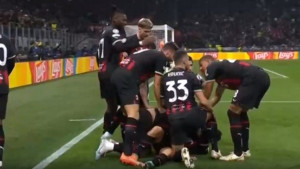 Noć za Milan nije mogla bolje početi, čudesna odbrana Forstera nedovoljna! 