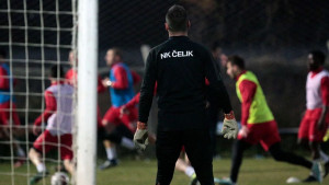 Čelik skratio spisak igrača