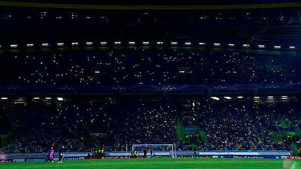 Ugasili se reflektori u Lisabonu, utakmica prekinuta