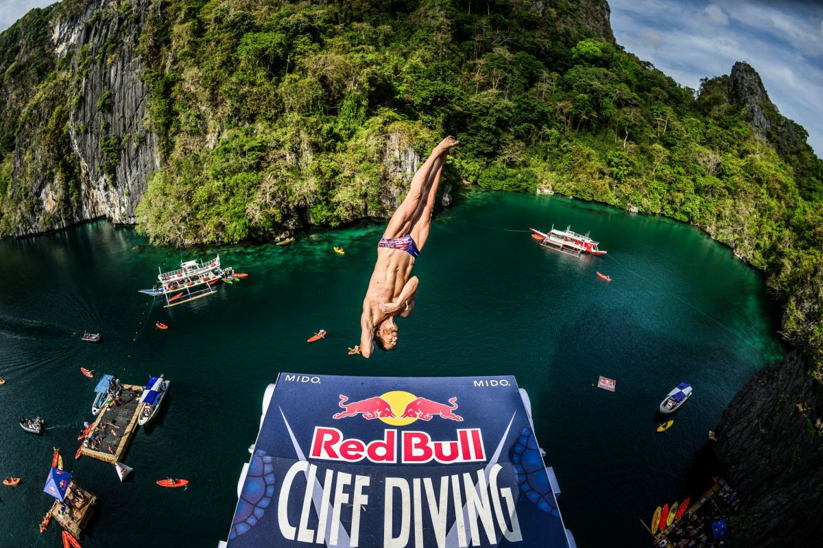 Gary Hunt i Rhiannan Iffland slavili na otvaranju nove sezone Red Bull Cliff Diving Svjetske serije Gary Hunt i Rhiannan Iffland slavili na otvaranju nove sezone Red Bull Cliff Diving Svjetske serije