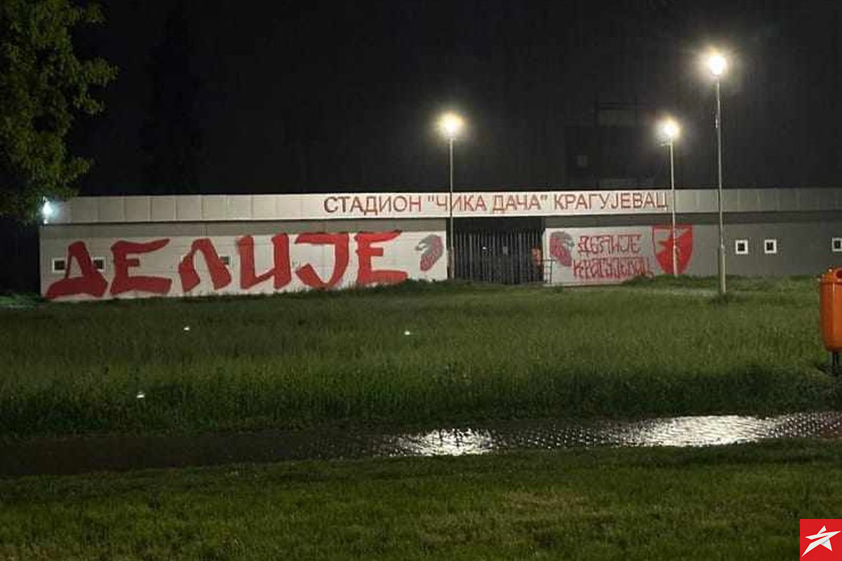 Delije su sinoć najavile vruć dan u Kragujevcu