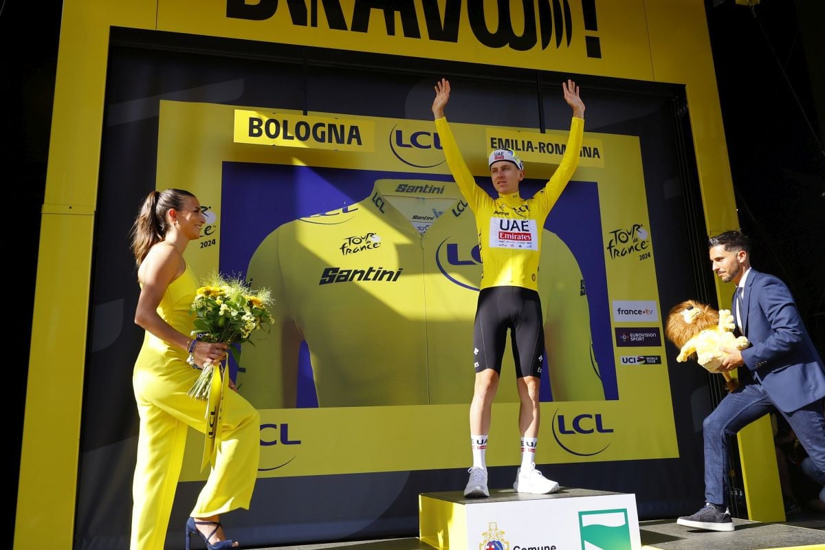 Slovenija u sportskoj euforiji: Pogačar preuzeo žutu majicu na Tour de Franceu