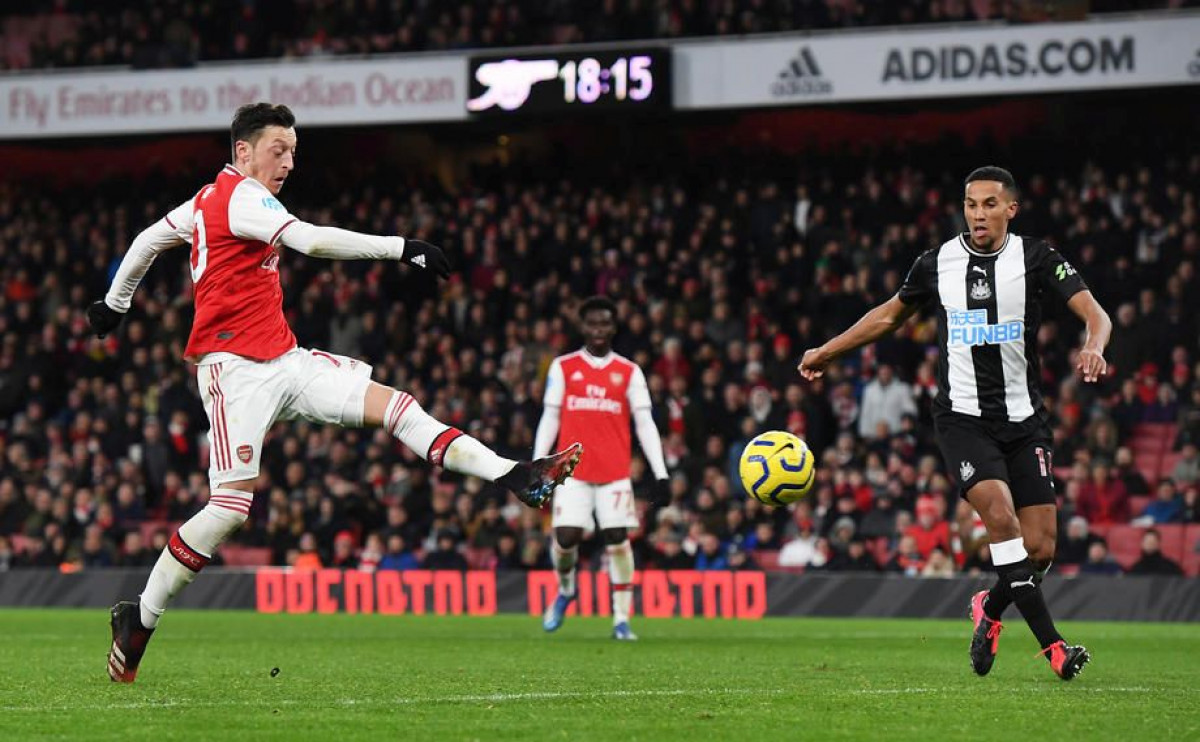 Arsenal se želi riješiti Ozila: Nije problem, ali lovu na sunce Arsenal se želi riješiti Ozila: Nije problem, ali lovu na sunce