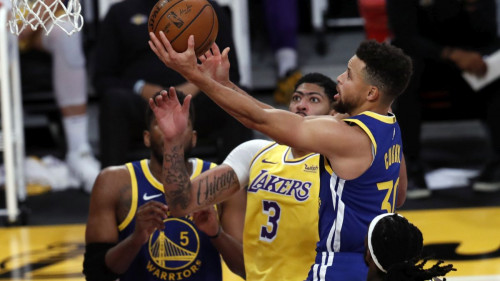 Curry i Warriorsi šokirali Lakerse, Harden i Durent se provukli protiv Bucksa