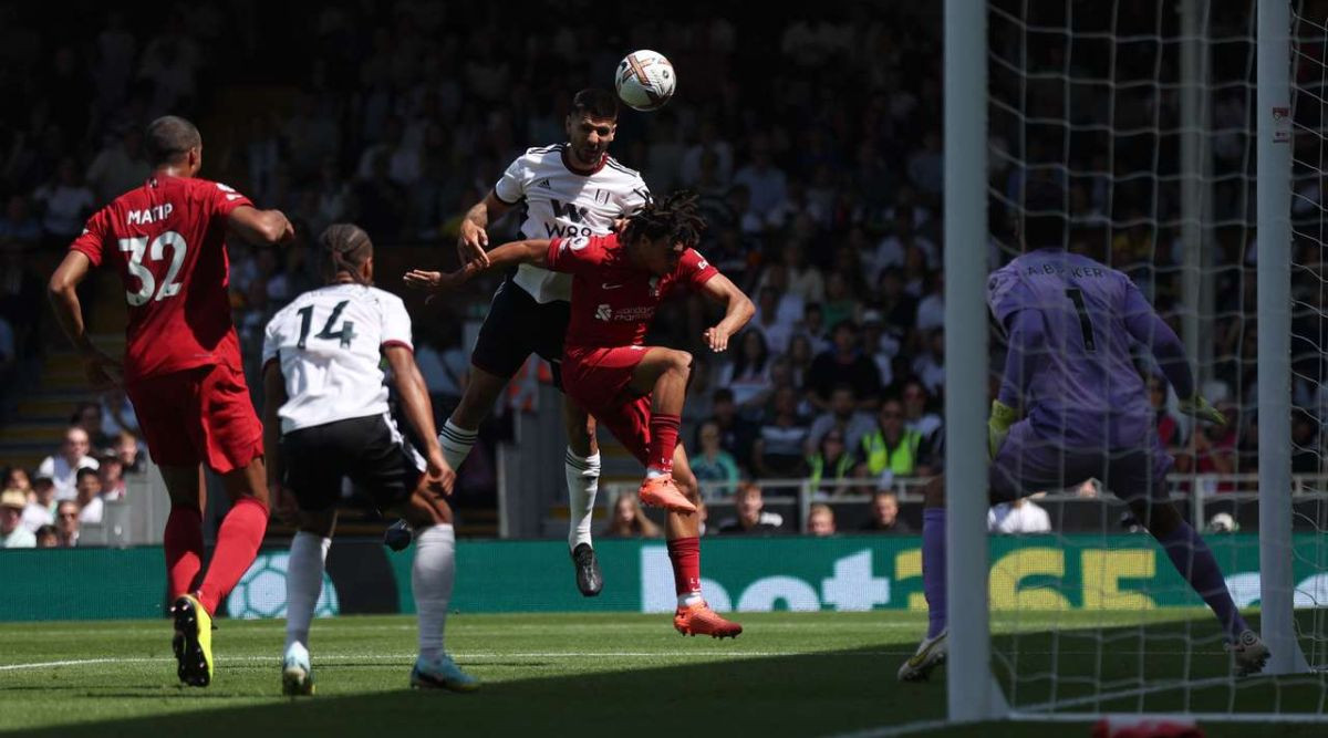 Fudbalska ludnica u Londonu: Mitrović i Fulham zaustavili Liverpool