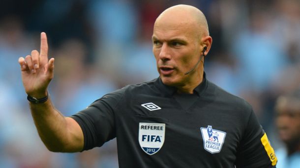 Howard Webb okačio pištaljku o klin