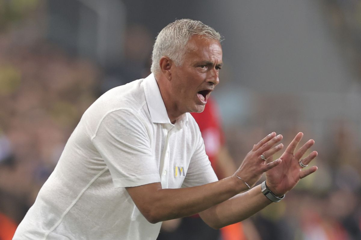 Mourinhov žestok odgovor Galati na dovođenje Osimhena - Feneru stiže dečko od 100 miliona eura