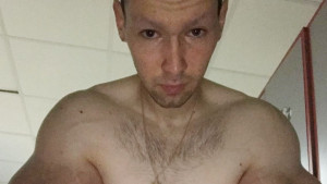 Šta mu uradiše injekcije: "Bodybilder" iz Rusije tvrdi da ima najveće bicepse na svijetu