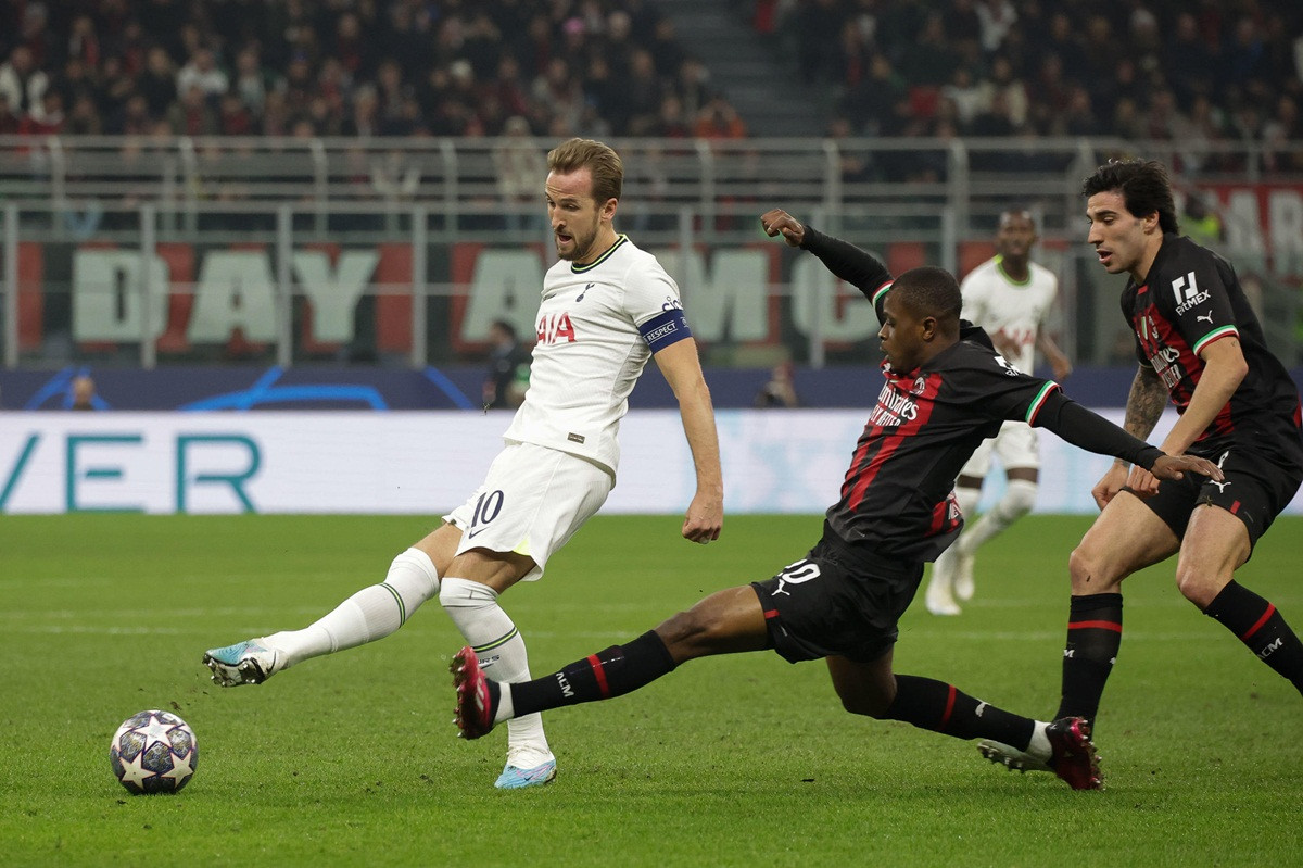 Milan slavi pobjedu, ali ako ispadnu prisjećat će se nevjerovatnih promašaja s večerašnje utakmice