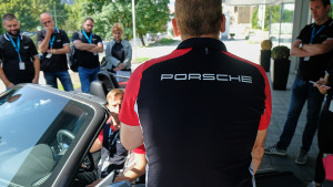 Porsche BH donacijom za tablete podržava online-nastavu