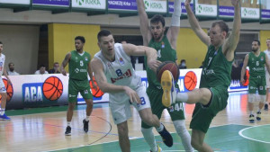 Vrabac "letio" u utakmici sezone