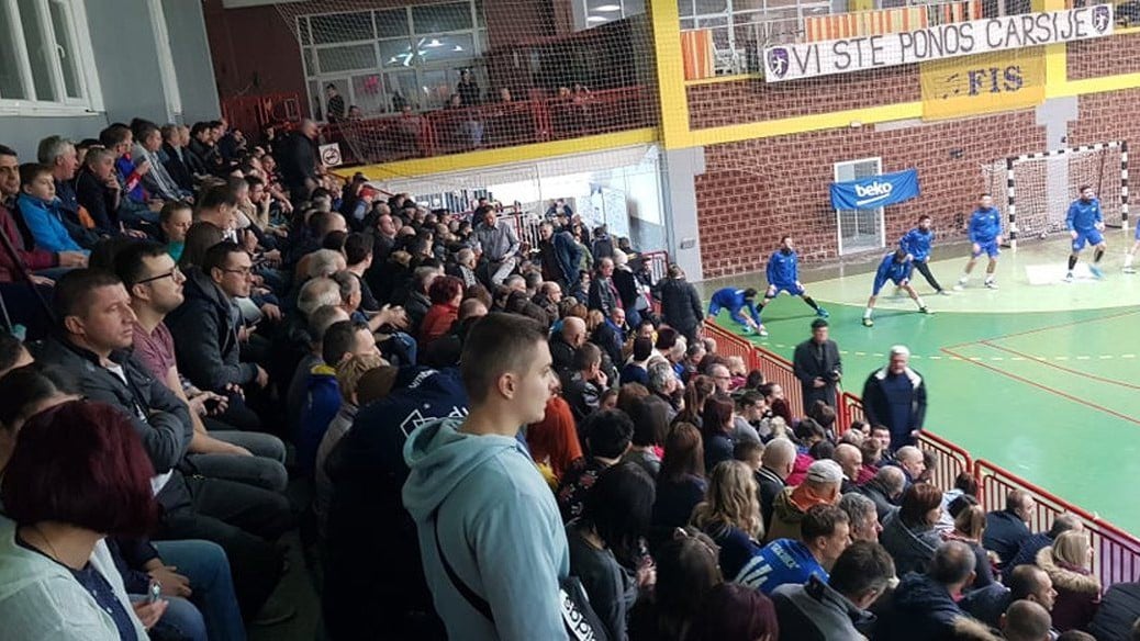 Rukometna groznica u Gračanici: Dvorana puna pola sata prije početka utakmice