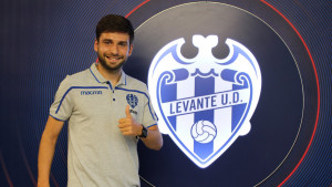 Sanjin Prcić potpisao za Levante