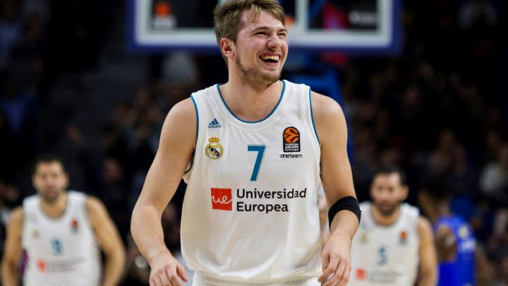 Menadžeri dva NBA tima sinoć su pratila Dončića u Atini