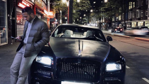 Depay na utakmicu rezervi stigao u Rolls Royceu: "S takvim stavom..."