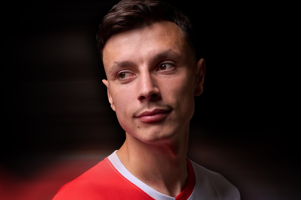 Ahmedhodžić i zvanično u Feyenoordu: iz Championshipa pravo u Ligu prvaka Ahmedhodžić i zvanično u Feyenoordu: iz Championshipa pravo u Ligu prvaka