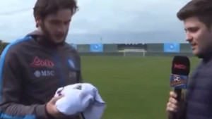 Kvaradona dobio dres idola i tima za kojeg navija - Pričat će se o čudesnoj poruci