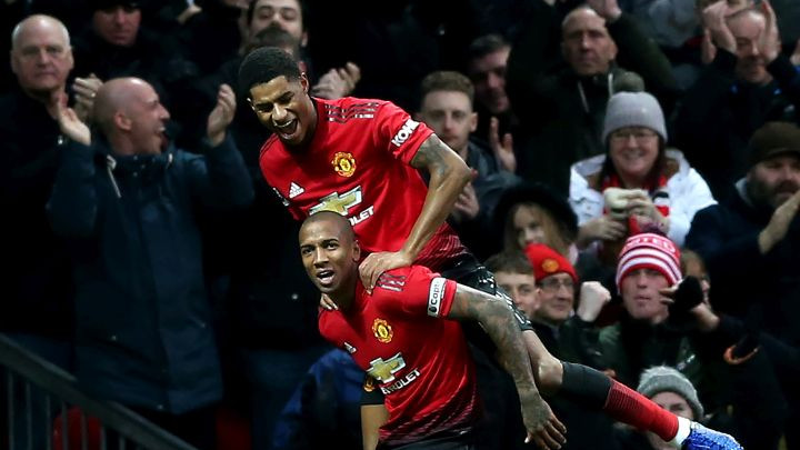Manchester United moćan kao nekad, Arsenal spektakularnim golom do tri boda