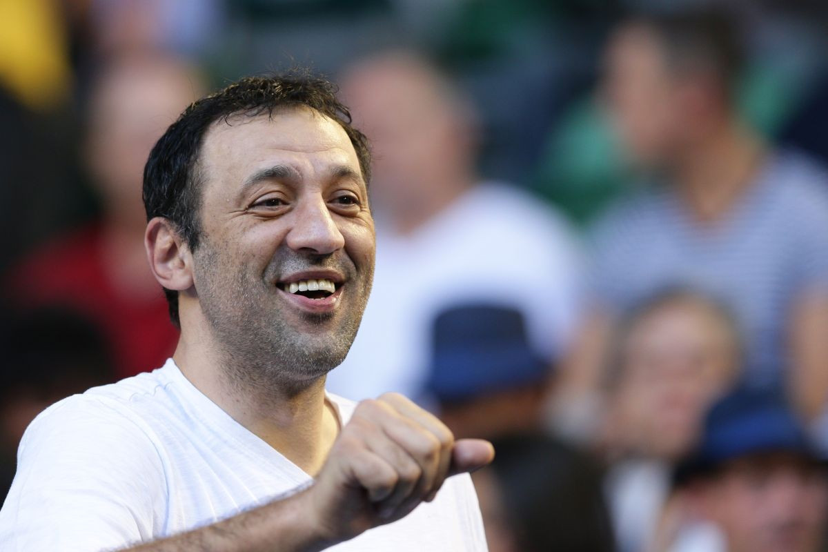 Oglasio se Vlade Divac nakon operacije: "Dobro sam" Oglasio se Vlade Divac nakon operacije: "Dobro sam"