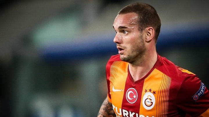 Sneijder: Briga me za UEFA-inu kaznu, ostajem u Galati