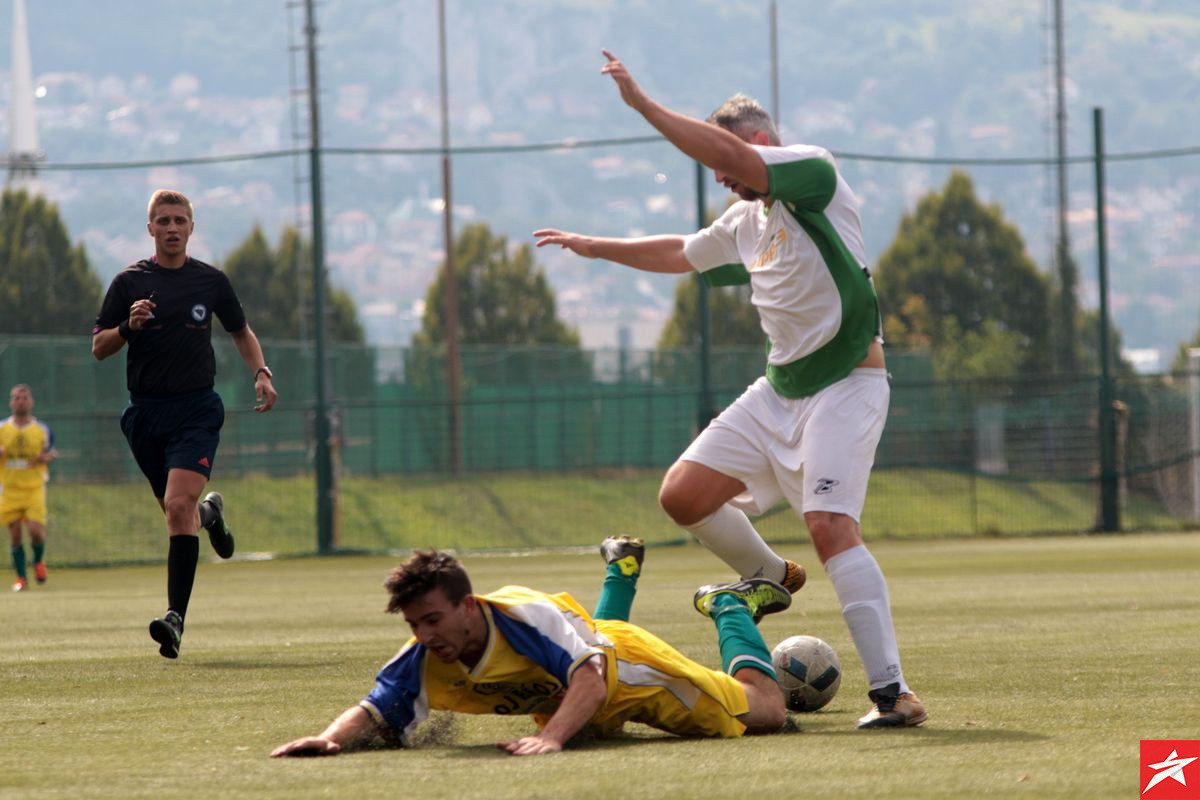 "Stao" fudbal u Sarajevu: Od osam planiranih odigrana samo jedna utakmica "Stao" fudbal u Sarajevu: Od osam planiranih odigrana samo jedna utakmica