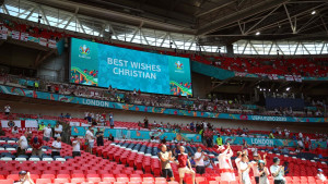 Wembley u znaku Eriksena prije početak meča Engleska - Hrvatska