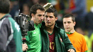 Prijetio Ronaldu da će ga "iznijeti na nosilima", a Portugalac mu se osvetio na terenu, pa ga tješio