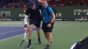 Horor scene u Šangaju, za najboljeg tenisera svijeta je gotovo!