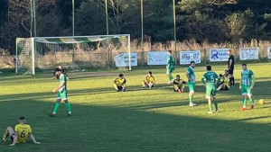 Ne može bez cirkusa na bh. stadionima: Igrači sjeli na teren i nisu htjeli nastaviti susret