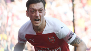 Agent: Ozil ostaje u Arsenalu, to je sigurno