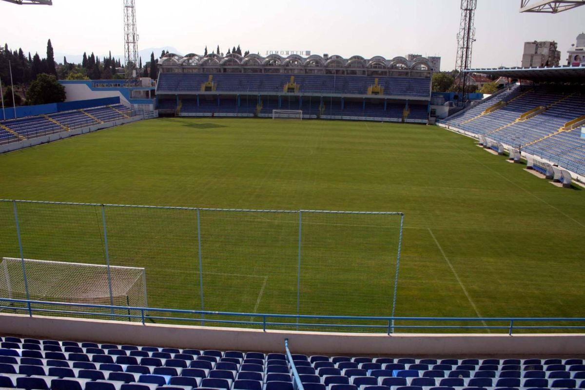 Balkanska posla: Trebala je biti nova fudbalska era, a na stadionu slike koje izazivaju nevjericu Balkanska posla: Trebala je biti nova fudbalska era, a na stadionu slike koje izazivaju nevjericu