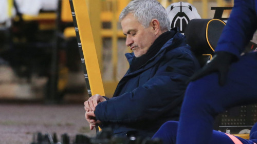 Jose Mourinho ne gleda slučajno tako često u sat