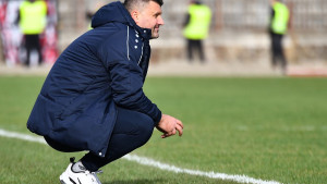 Feđa Dudić će imati granitnu odbranu: Predstavljen stoper koji bi trebao zaigrati uz Bosanca