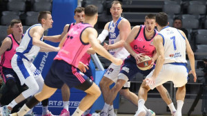 Kamenjaš fantastičan u pobjedi Budućnosti, Gegić se obrukao u šutiranju trica u porazu Zadra