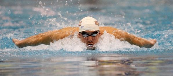 Phelps rekordno na 100 metara delfin