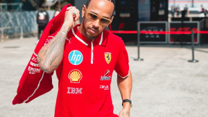Lewis Hamilton ponovno "zapalio" ulice Tokya: Fotografije iz auta ostavile navijače bez riječi 