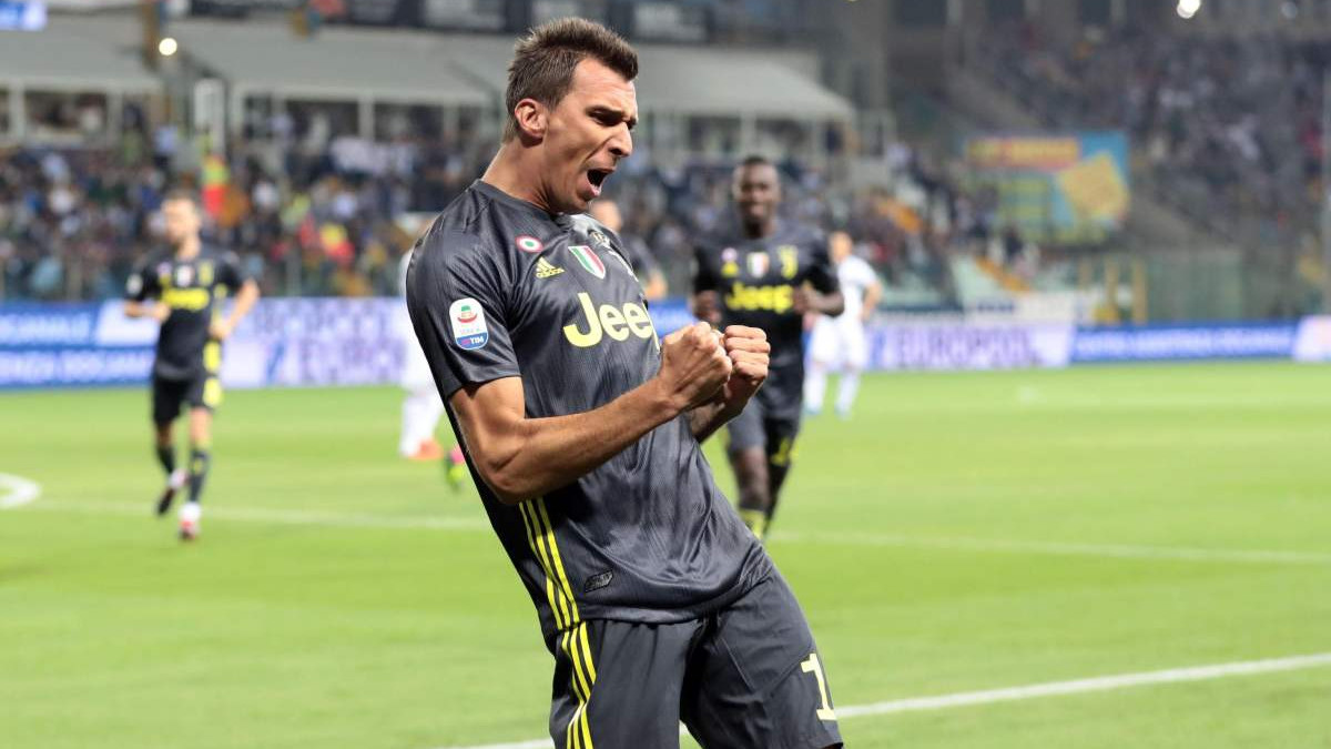 Juventus nudi Mandžukiću novi ugovor