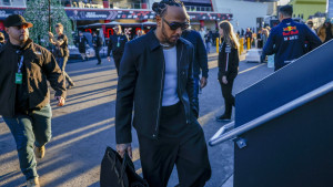 Lewis Hamilton stigao u Maranello! Godspodski stajling i potez koji je oduševio sve u Ferrariju