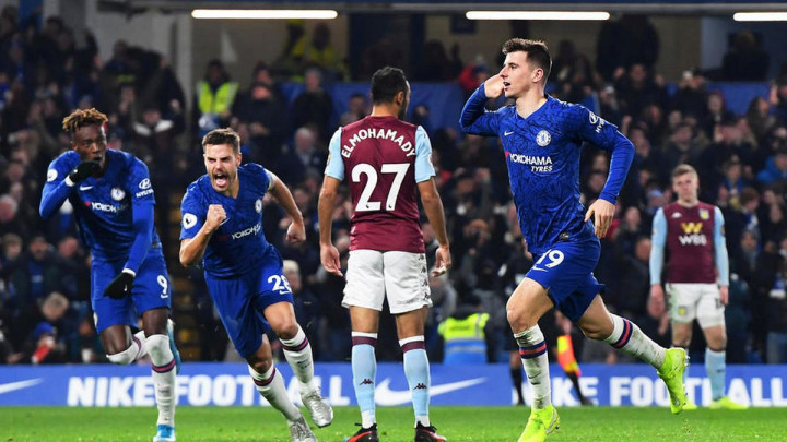 Chelsea savladao Aston Villu, Leicester ne staje