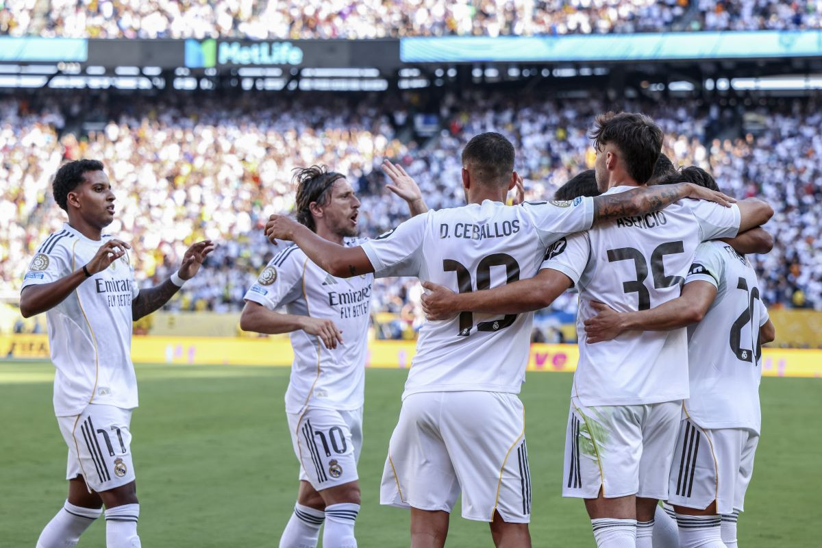 Poslušali Modrića: Alonso predložio, Perez potpisao - Real dobio novu devetku! Poslušali Modrića: Alonso predložio, Perez potpisao - Real dobio novu devetku!